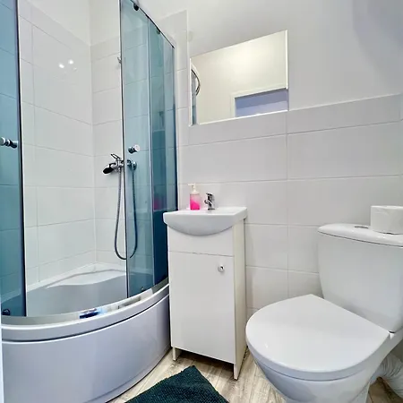 Male Mieszkanko W Centrum 22 *